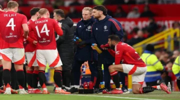 قرار مثير.. تحديد موقف مزراوي النهائي من المشاركة في قمة مانشستر يونايتد وليفربول 1